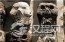 揭秘：墨西哥城附近遗址现上百头骨之谜
