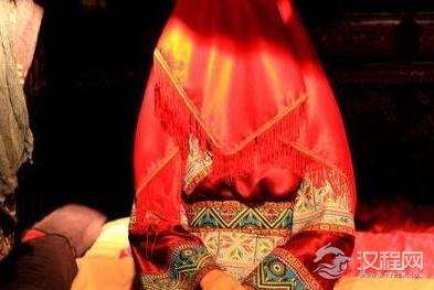 古人为什么要把新婚的那个晚上叫做“洞房花烛夜”？