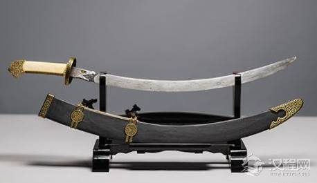 古代游牧民族为什么喜欢用弯刀 这弯刀有什么讲究吗