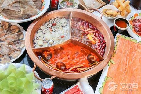 “火锅”最早的时候是怎么样的？火锅是和珅发明的吗？