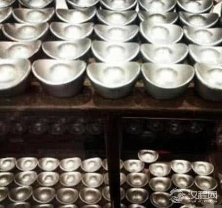 清朝时期是可以买官的 换做现在大概是多少人民币