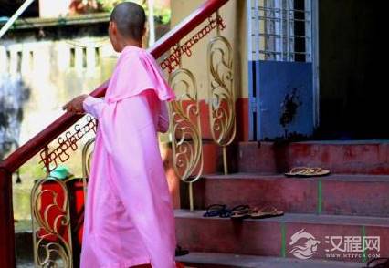 古代和尚与尼姑的生活是什么样的 尼姑与和尚是住在一起的吗