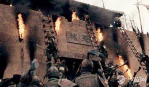 古代守城士兵为何不推翻云梯？背后原因是什么？