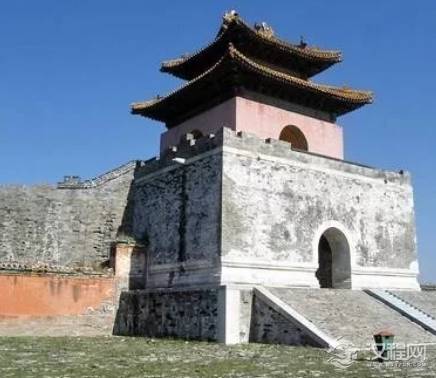 苏麻喇姑的墓地到底是什么样的 墓中除了骨灰什么都没有