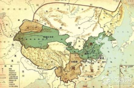 一直忠心耿耿的糜芳，为何在刘备称帝后却选择了背叛呢？