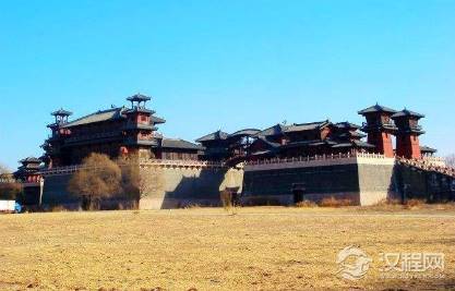 曹操建造铜雀台的真正原因是什么？是为了收集天下美女吗？