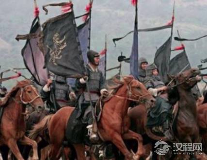 皇帝亲征游牧民族大败，大臣关心皇帝却被杀