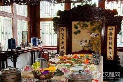 古代皇帝每餐吃多少道菜 吃剩下的饭菜又是怎么处理的