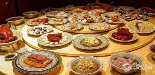 古代皇帝一道菜就吃三勺？撤下去后直接倒掉吗