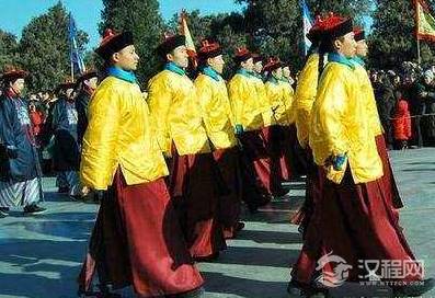 古代侍卫都是在皇宫上班的 他们的工资待遇如何