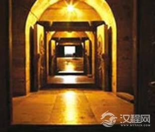 古墓中没有空气为什么长明灯能够千年不灭呢 其实真相跟简单