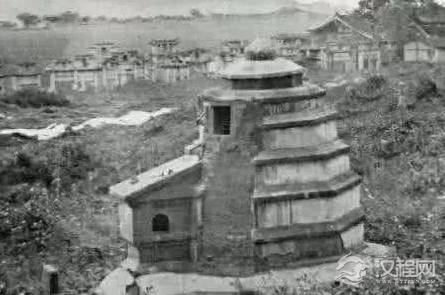 古人养不起孩子怎么办？清朝“弃婴塔”揭秘残酷真相