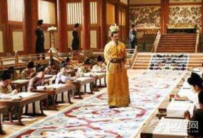 古代科举考试为了防止作弊 进入考场之前竟然要脱光衣服洗澡