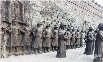 既然是微服私访乾隆出行的时候 会不会看夸张呢