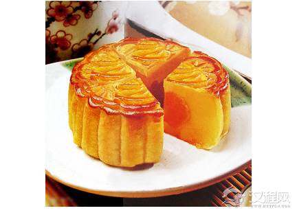 月饼的由来是什么？杨贵妃为何起月饼这个名字？