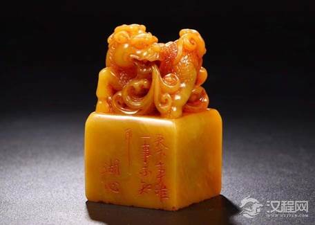 乾隆的田黄印章值多少钱？上面刻了什么字？