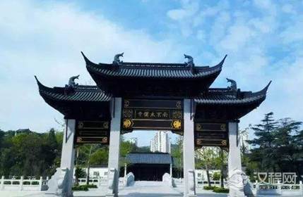 秦、汉九卿中早有太仆，而太仆寺在明清的职责有哪些？