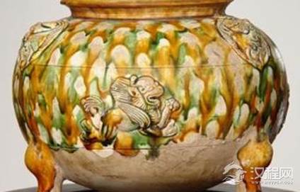 唐朝的唐三彩有哪些成形方法？轮制、模制、雕塑三种