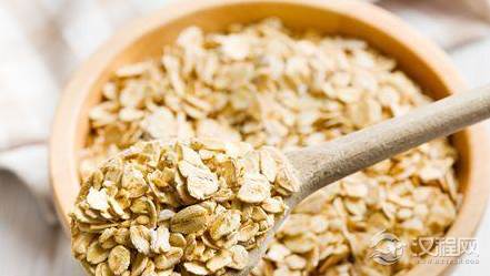 立冬时节吃什么最养生？桃仁百合燕麦粥有什么作用？