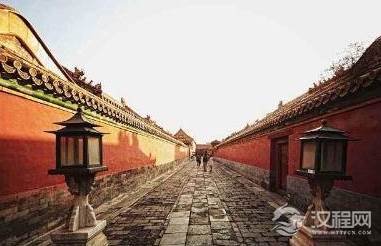 紫禁城里有路灯吗？为什么明清时期宫内不让点路灯？