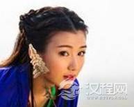 天龙八部里是如何描写钟灵这一人物形象的?