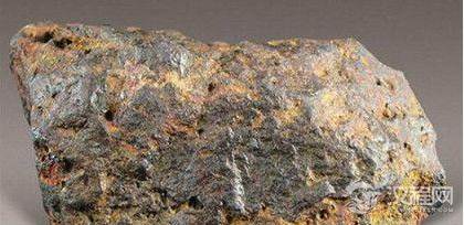 陨石与人类有何关系?地球上的恐龙是怎样灭绝的?