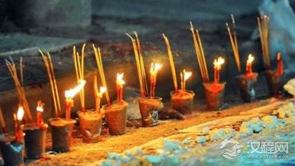 新加坡的中元节有哪些习俗？与其他华人地区有何不同？