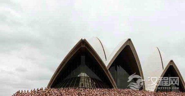 日本“裸体祭”