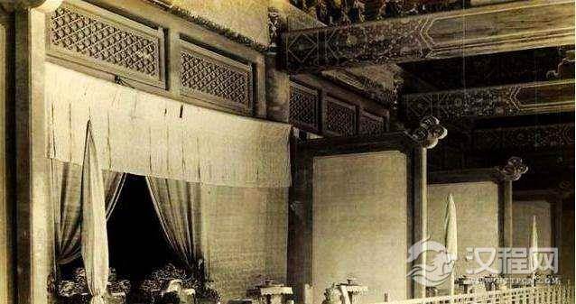 1914年乾隆牌位太监偷出来卖给德国人,如今花四百万买回来