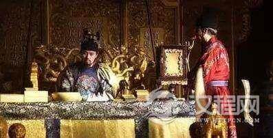 明代亡国时期的奇景：皇帝大臣集体抱着金山哭穷