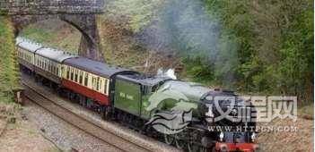 波士顿参加葬礼不能吃绝不能吃第四块三明治，否则...