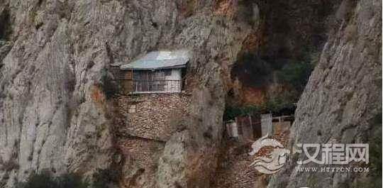 世界唯一的男儿山,禁止任何女性出入,宠物都进不了!