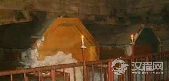 考古队打开光绪墓,本以为被盗墓贼偷光,竟发现稀世珍宝!