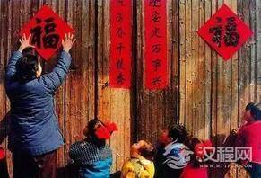 民间福字倒贴的由来以及传说故事是怎样的