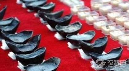 村民锄草发现一块令牌，牵扯出天地会五六百箱珠宝