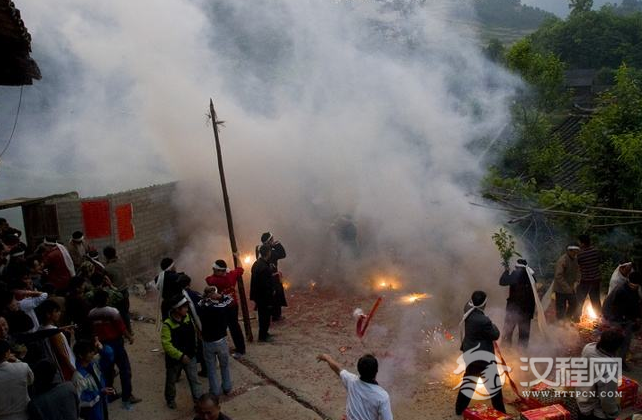 中国十大丧葬方式：风葬、天葬、塔葬，你还知道哪几种？