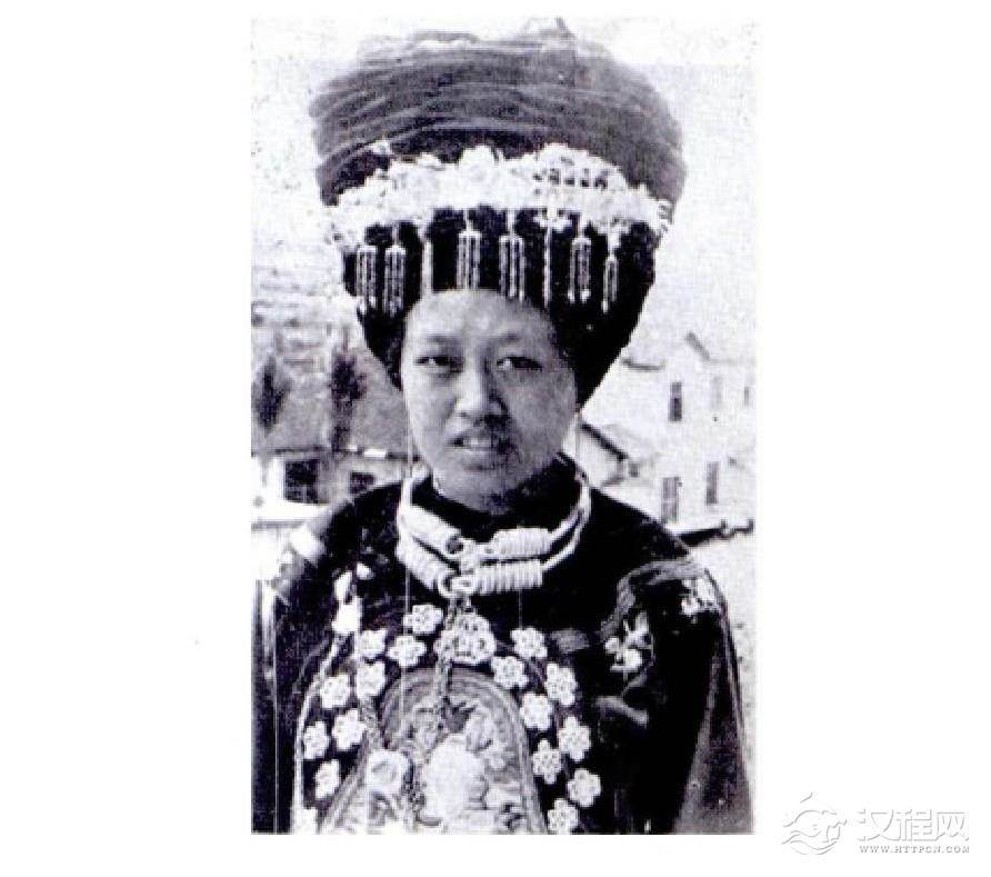 近代湘西苗族女装
