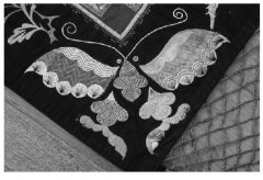 湘西苗族服饰图案在平面设计中的应用研究