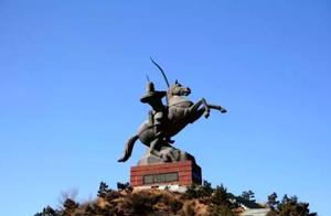 低调而实用的奢华—蒙古服饰