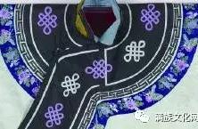 晚清满洲女装中的蝴蝶纹样