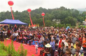 桑植：白族“栽秧会”庆丰收