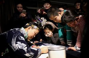 苗族服饰上的图案可以如此美艳动人，原来是有这些秘诀在其中！