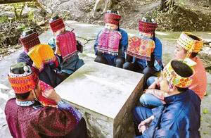 元江傣族蒙面情歌为爱情而歌唱