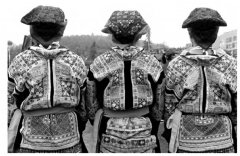 王卡苗族服饰文化