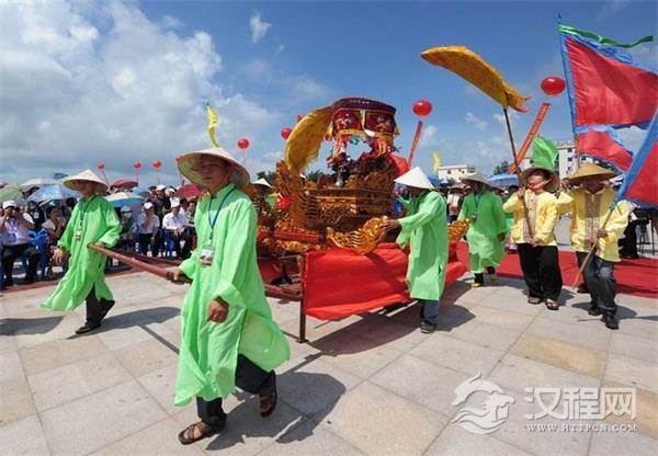 京族最隆重的传统节日——“哈节”