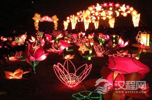 张灯结彩元宵节