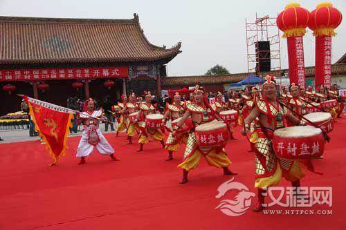奔放、大气的民间艺术——开封盘鼓
