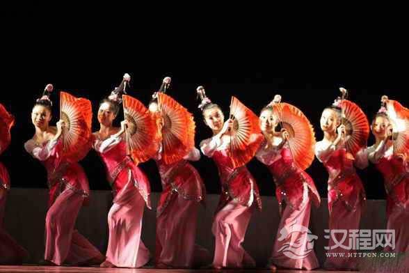 建立中国古典舞的训练体系