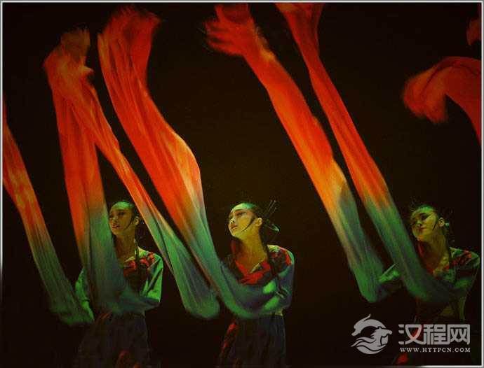 古典舞剧《粉墨》极尽中国古典舞韵味