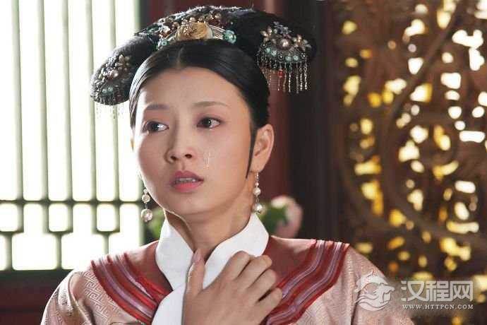 从《甄嬛传》服饰品古典美：荷塘春色寓少女情怀之眉庄